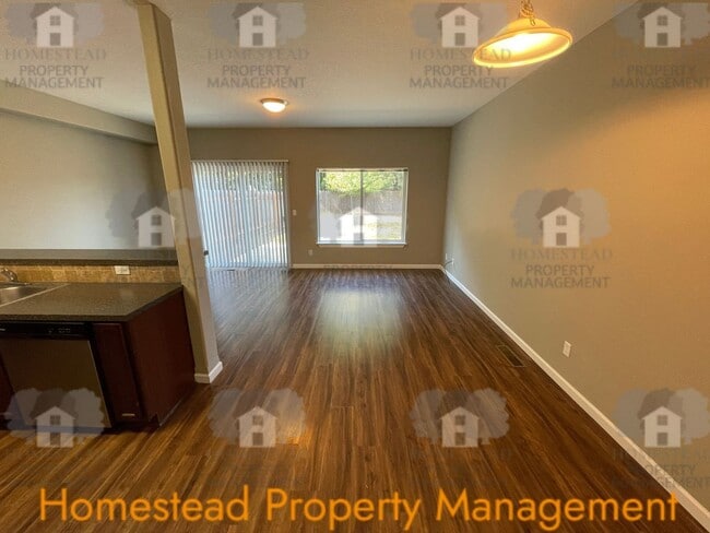Photo - 1410-1412 Marigold Dr.
