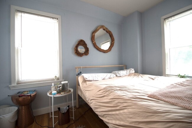 Photo - Amazing 3 bath in Brighton!!