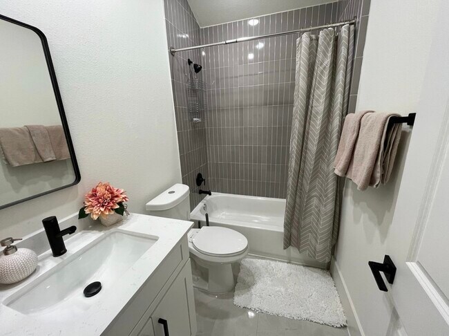 Photo - 6418 Weston St