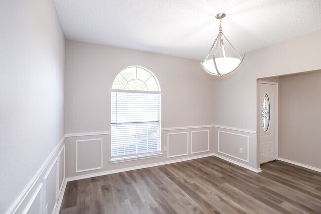 Photo - 321 Candlestick Trail