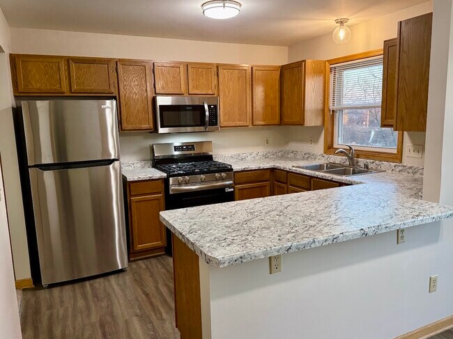 Photo - 2042 Cliff Alex Ct S Unidad 3