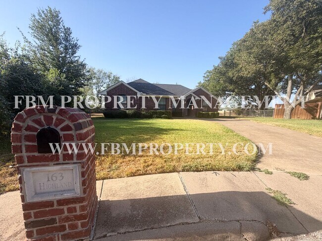 163 Highland Dr