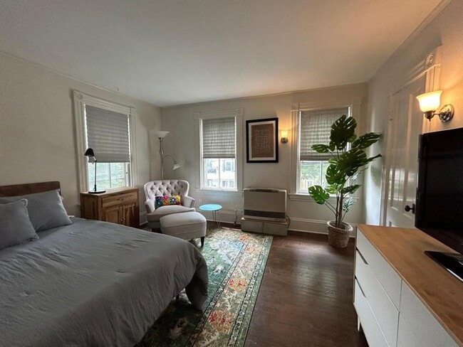 Photo - 8 S Union St