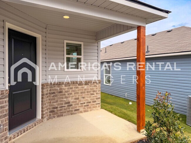 Photo - 176 Dogwood St
