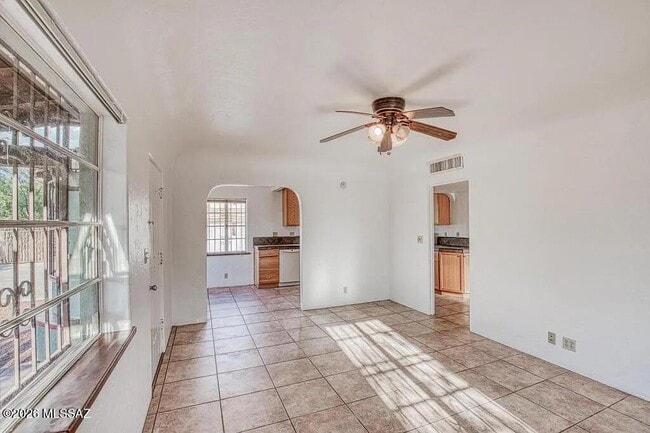 Photo - 1304 E Linden St