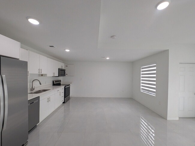 Photo - 26124 SW 146th Ave