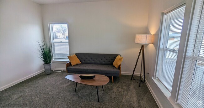 Building Photo - 715 14th St Unit 2 Rental