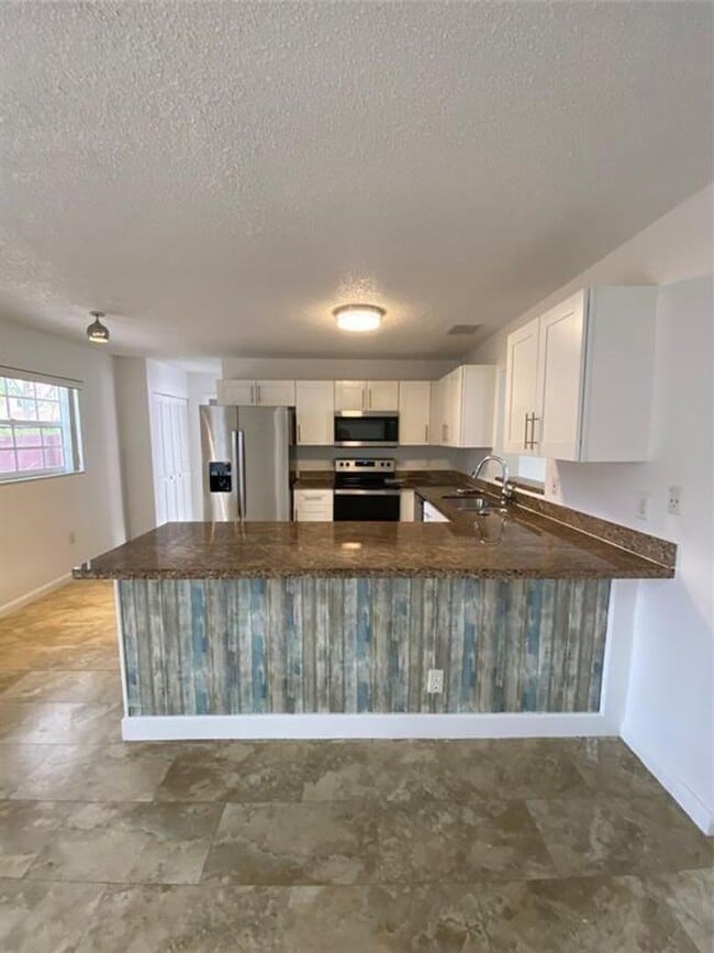 Building Photo - 90 NW 110th Ave Rental
