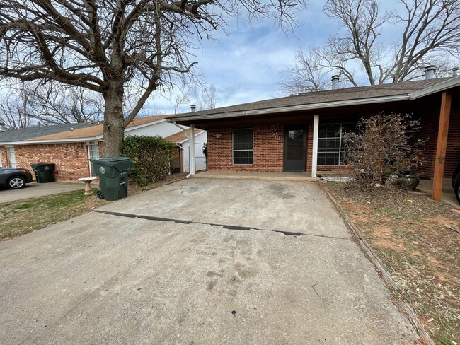 Building Photo - Duplex for Lease in Midwest City May