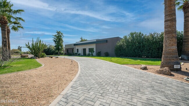 Photo - 7417 E Paradise Dr