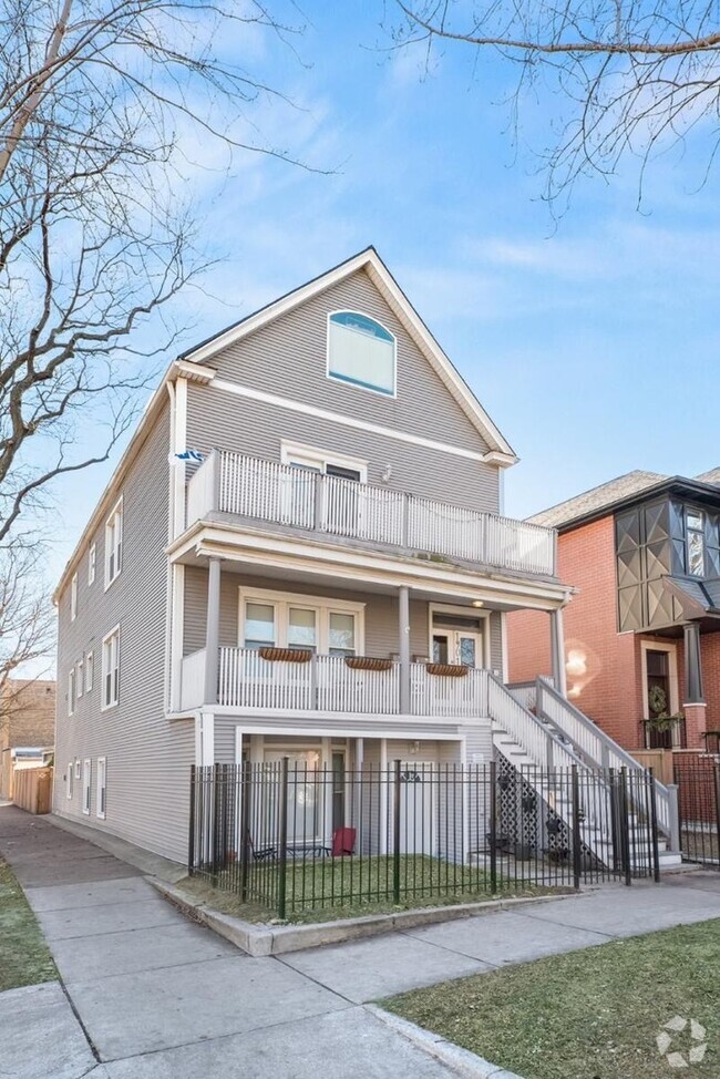 Building Photo - 1901 W Fletcher St Rental