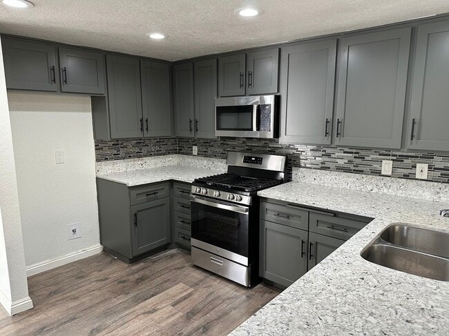 Photo - 9742 Willow Wood Dr