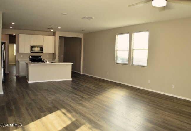 Photo - 1366 W Pinkley Way