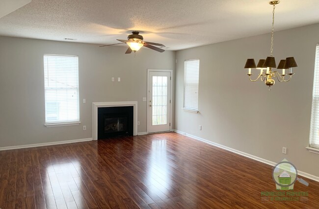 Photo - 48 Sikes Cir