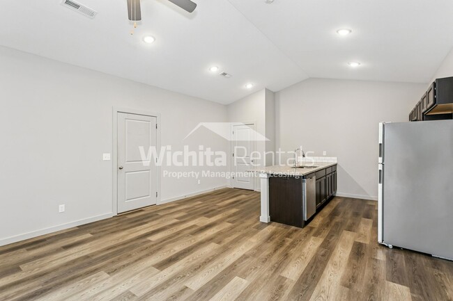 Photo - Move-In Ready Duplex in Bel Aire!
