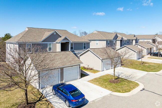 Entrance - Fox Pointe