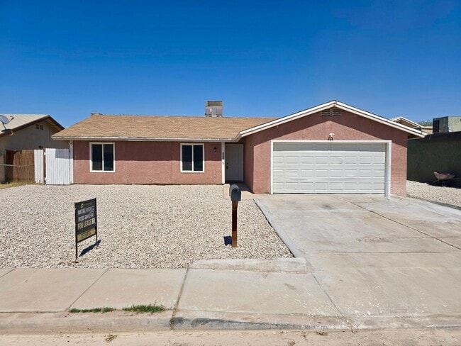 Photo - 2685 S 17th Ave