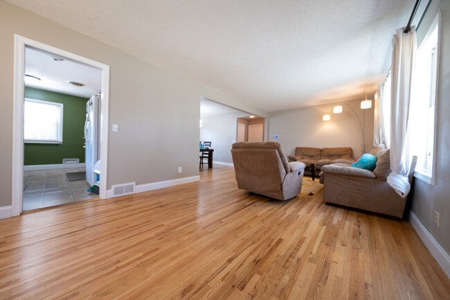 Photo - 9924 Columbus Ave S