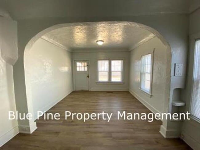 Photo - 252 N Shilling Ave Unit 1
