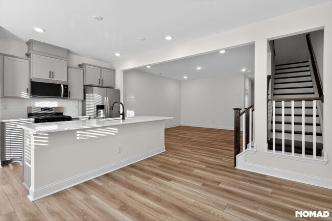 Photo - 818 Kensley Grv Ln