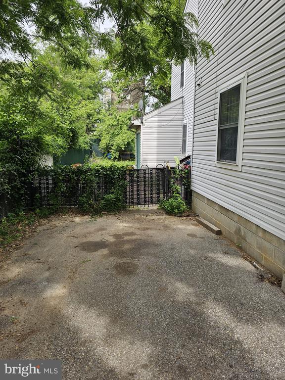 Photo - 1400 N Bouvier St