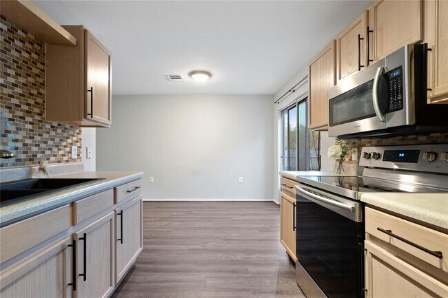 Photo - 8609 Claude Ct