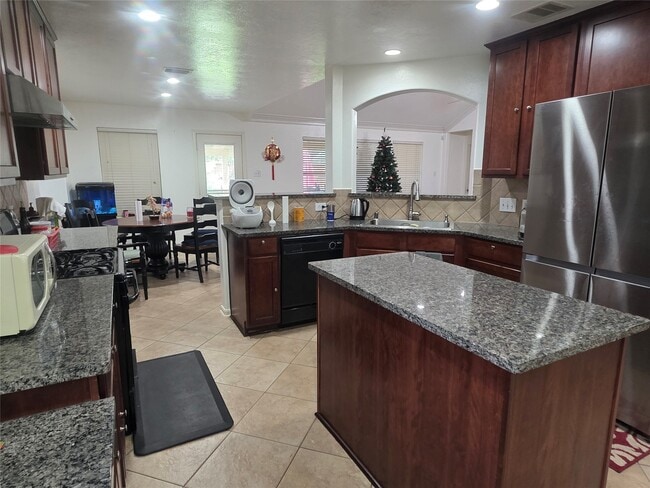 Building Photo - 13111 Heather Falls Dr Rental
