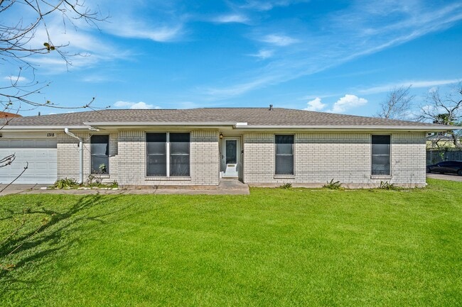 Photo - 1318 55th St