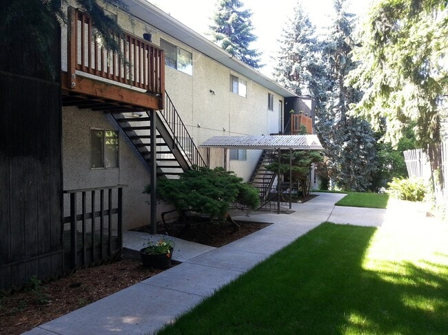 Entrance - 1701 Lakeway Dr Apartments Unit 1