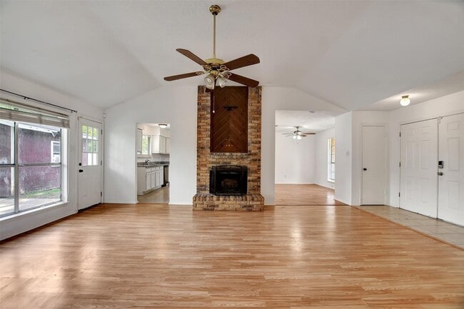 Photo - 1311 Oak Hollow Dr