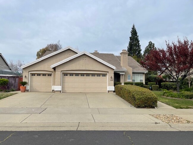 Turnkey Home, Ready For New Occupants! - Turnkey Home, Ready For New Occupants!