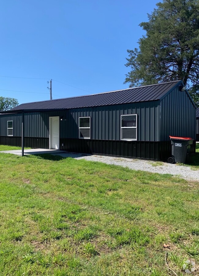 Building Photo - 843-2 N 4th ST Rental