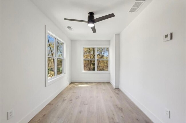 Photo - 1792 Charles Pl NW