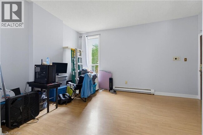 Photo - 426 Clarence St Unit 5