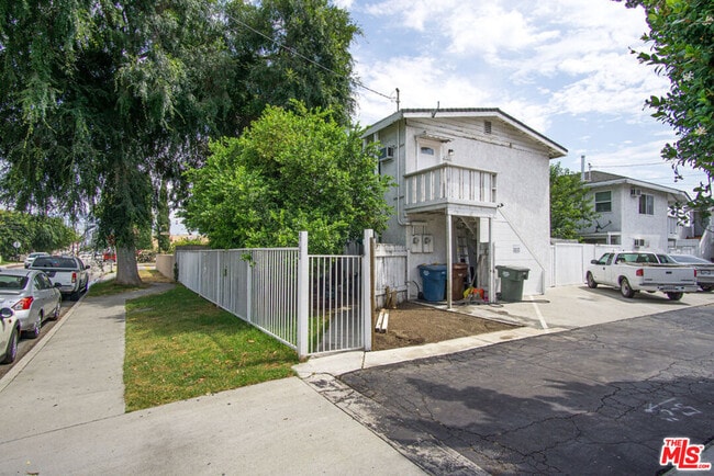 Photo - 2702 Potrero Ave