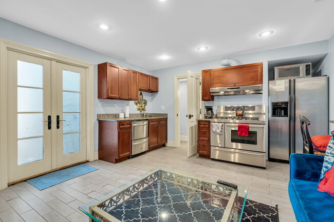 Photo - 1839 Esplanade Ave