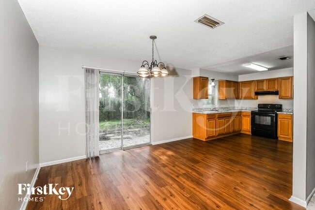 Photo - 1642 Kemberly Ave