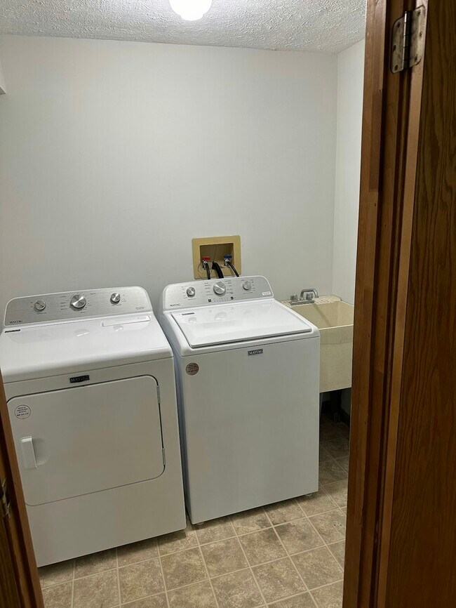 4362 North Norman Drive Townhome Townhome Rental in Stow OH