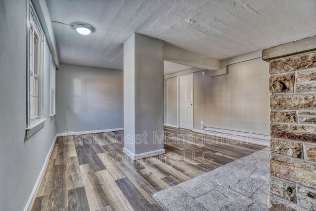 Photo - 2110 Taylor Ave Unit Apt B