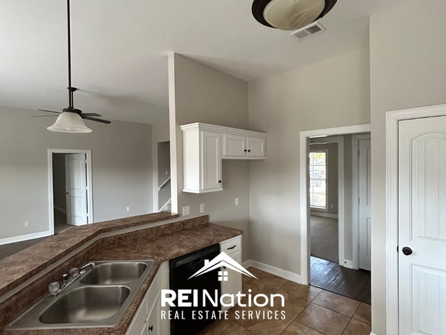 Photo - SOUTHAVEN STUNNER! 3BR/2BA | Vaulted Ceilings & Fireplace | Fenced Yard!