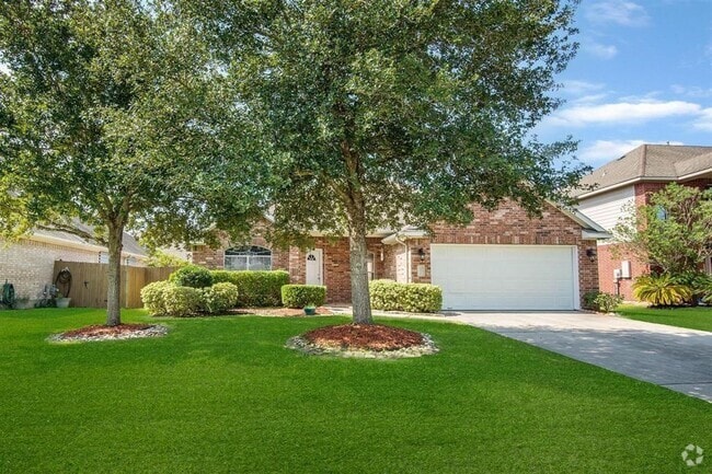 Building Photo - 405 Magnolia Estates Dr Rental