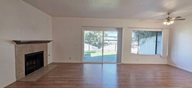 Photo - 7862 Hampton Ln