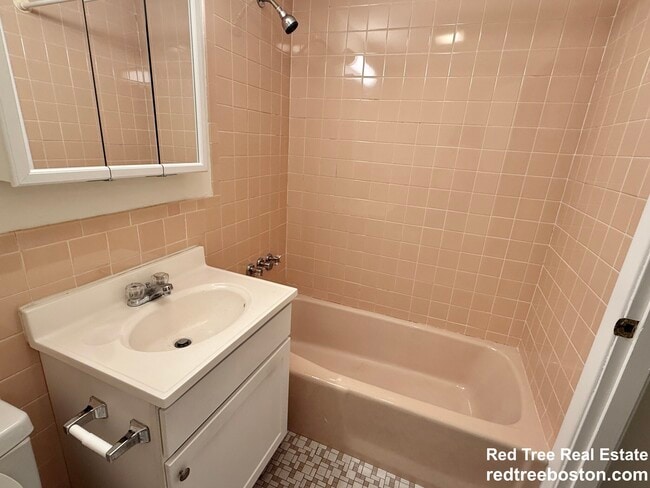 Photo - 245 Main St Unit 17