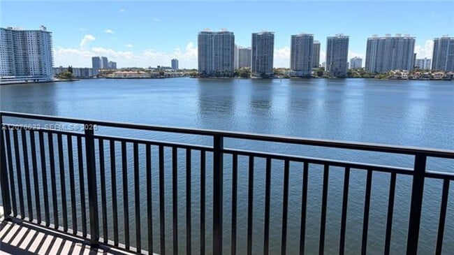 Photo - 17720 N Bay Rd