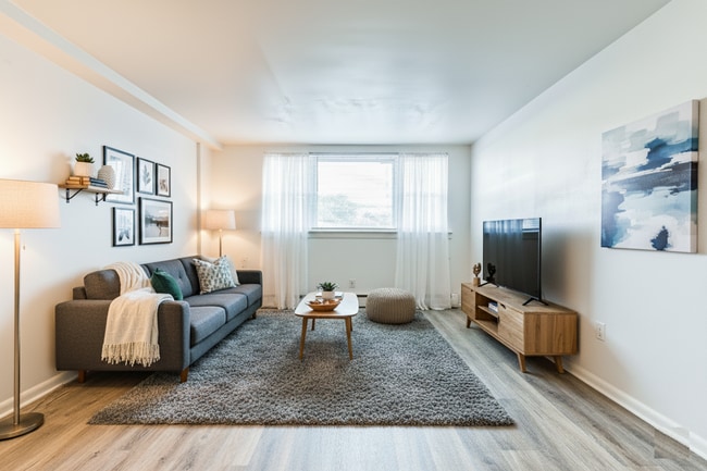 Photo - Oak Ridge Apartments