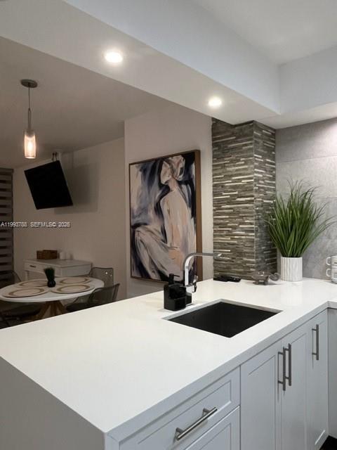 Photo - 2501 S Ocean Dr Unidad L16 (AVAILABLE MAY 15)