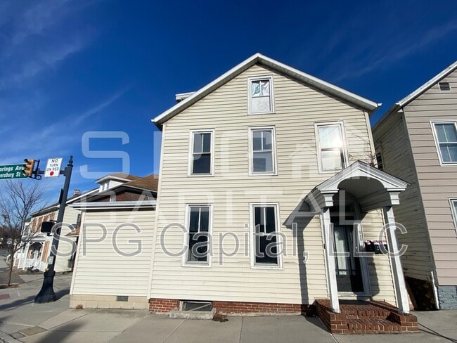 Building Photo - 255 Chambersburg St