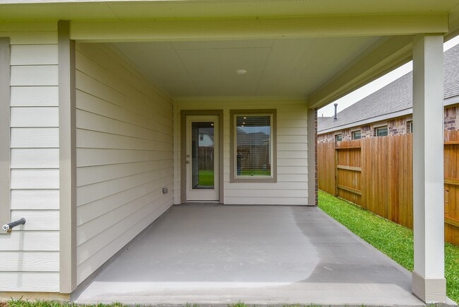 Building Photo - 8426 Manta Ray Dr