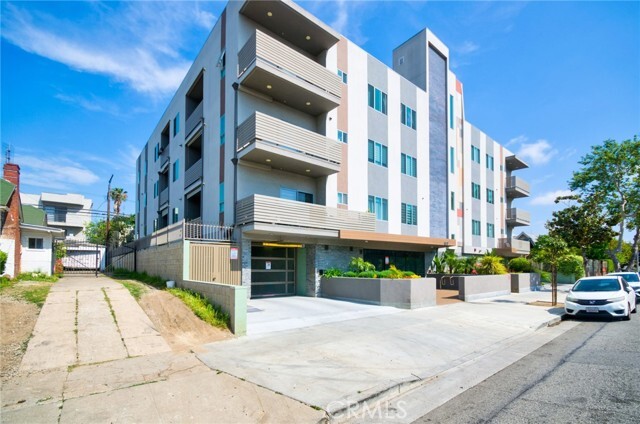 Photo - 820 S Wilton Pl Unidad 304