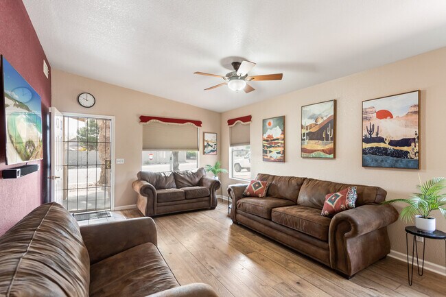 Photo - 4437 Territorial Loop